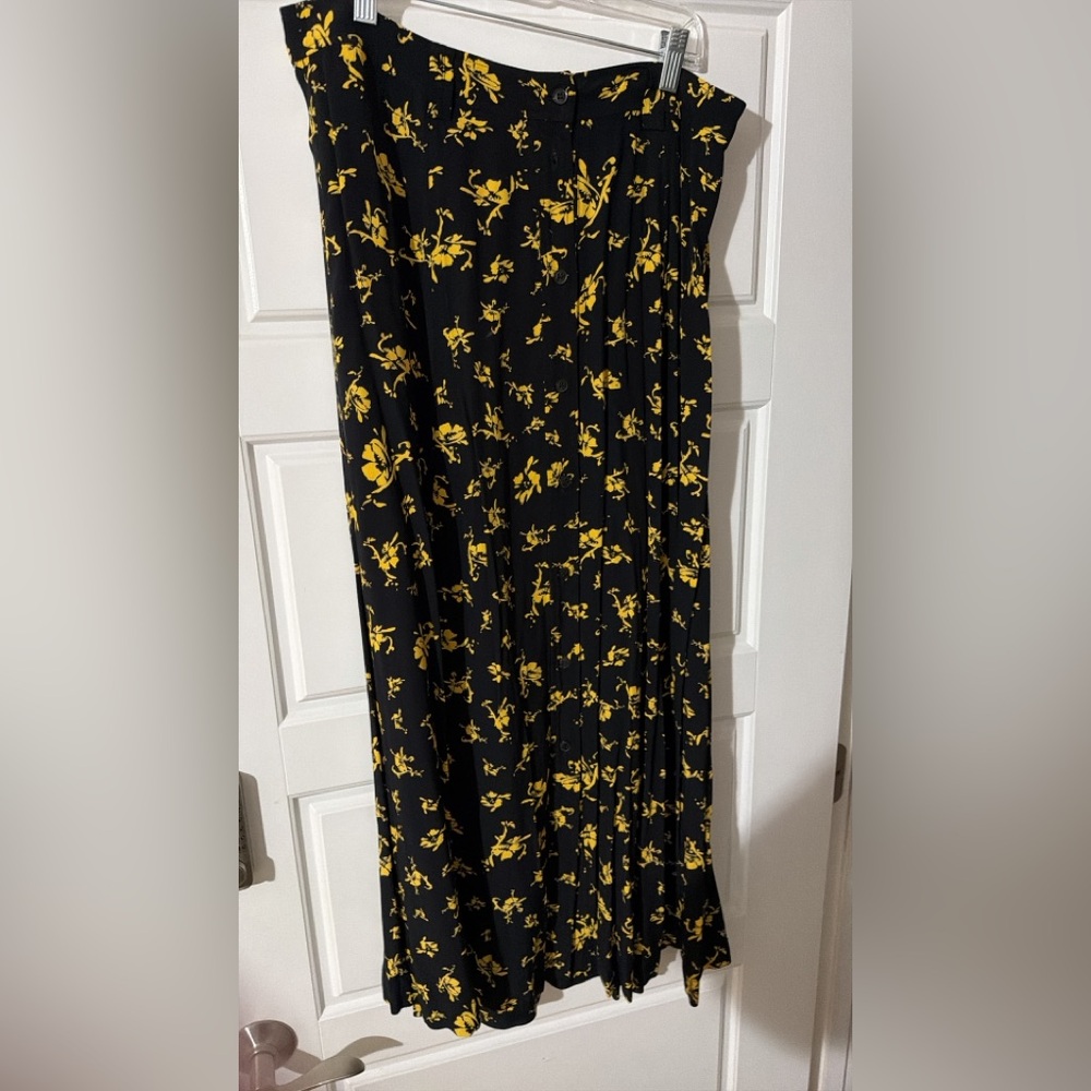 GANNI Black Floral Button-Front Skirt with Yellow Print